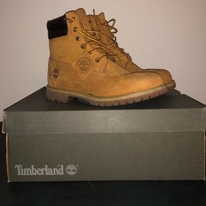 Women’s Timberland Boots Size 9
